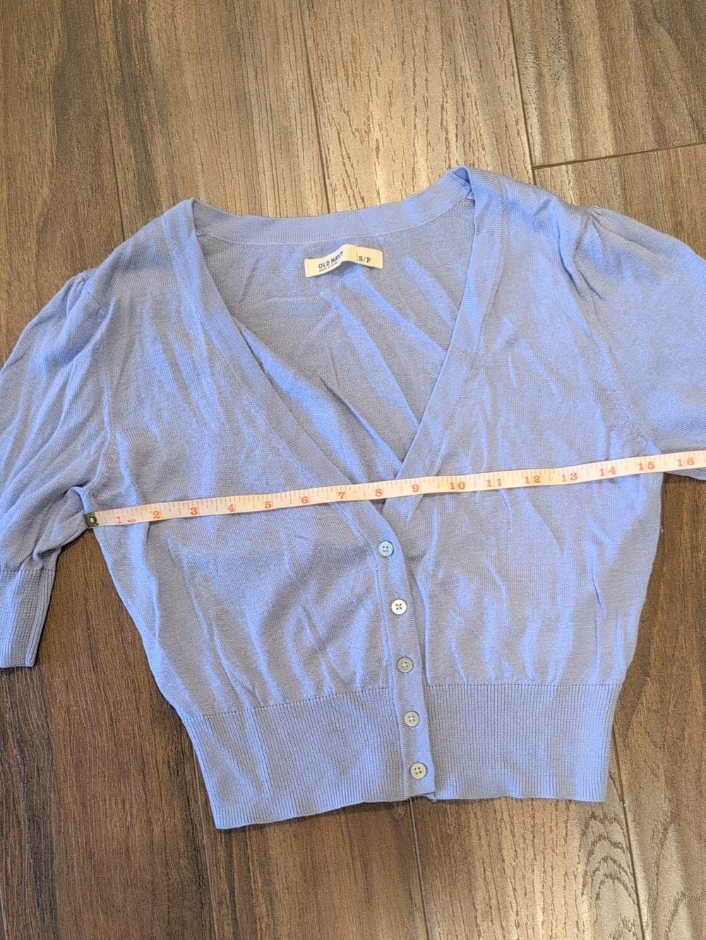 Old Navy Lavendar Purple V-Neck Buttoned Short-Sleeve Cropped Cardigan Y2K - Picture 3 of 9